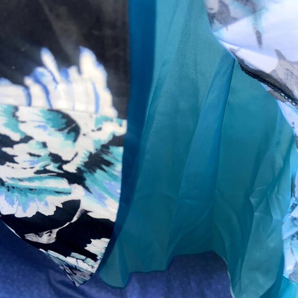 Women's White House Black Market Strapless Floral Dress Size 0 - Picture 7 of 9